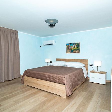 Roccaromana Home Κατάνια Εξωτερικό φωτογραφία